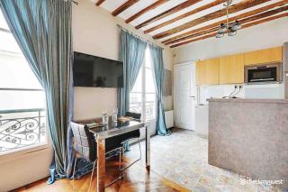 Center Paris Louvre - Tuilerie - 1