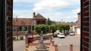 Chambre calme et accueillante 13 kmtrs aéroport, parking gratuit, navette gare ou aéroport - 5