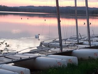 Gîte au bord du lac avec terrasse, idéal pour la famille - FR-1-611A-17 - Villegusien Le Lac - 6