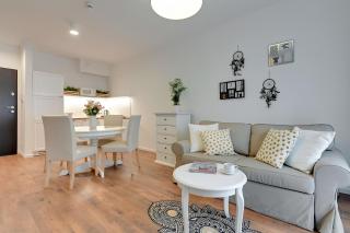 Seaside Apartments Baltica Tower with Gym, Sauna & Parking - Gdańsk - 0