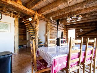 Chalet Authentique en Forêt, 6 Pers, Proche Gérardmer, Sentiers & Stations de Ski - FR-1-589-378 - 2