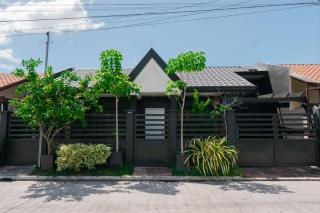 Apartment near Malls - 1