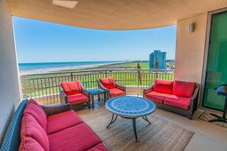 Palisade Palms Oceanfront Condo & 5-Star Amenities - Galveston - 9