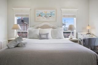 Beach Front Cottage with Beautiful Ocean Views! - Bolivar Peninsula - 2