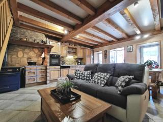 Gîte paisible rénové à St Just, terrasse privée, randonnées, proche Puy en Velay - FR-1-582-343 - 8