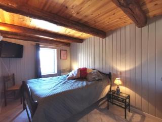 Gîte paisible rénové à St Just, terrasse privée, randonnées, proche Puy en Velay - FR-1-582-343 - 1
