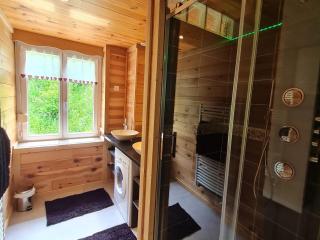 Charmant appartement 85 m² près des pistes, terrasse et parking privé, équipements complets. - FR-1-589-410 - 2