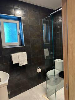 Uniluxury Hotel Prishtina - 2