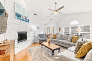 4BR house, 2 blocks from the beach - 6