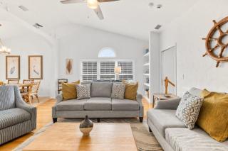 4BR house, 2 blocks from the beach - 3