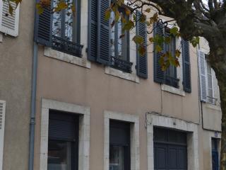 Chambre spacieuse pour 4 pers. avec SDB privée et PDJ inclus à Châteauroux - FR-1-591-388 - Châteauroux - 6
