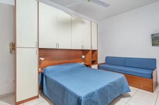 Cozy Studio x2 - w/ Balcony - 2