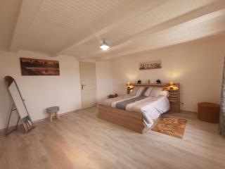 Maison de vacances rénovée à la ferme, terrasse, proche du Parc Ardes, Puy de Dôme et Brioude - FR-1-582-375 -  - 1