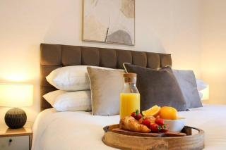 Stunning Apartment with Free Parking, Balcony, Fast WiFi, and Smart TV by Yoko Property - Milton Keynes - 1