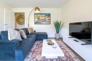 Stunning Apartment with Free Parking, Balcony, Fast WiFi, and Smart TV by Yoko Property - Milton Keynes - 4