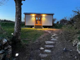 The Hut@Trefechan Wen - Coastal Coziness! - Goodwick - 9