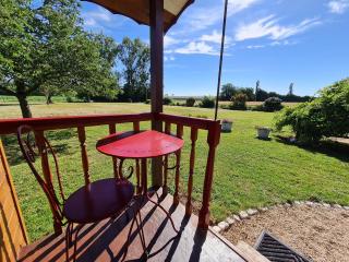 Roulotte confortable avec balcon en bois, climatisation et prêt de vélos, près du Château de Sully - FR-1-590-287 - Bonnée - 6