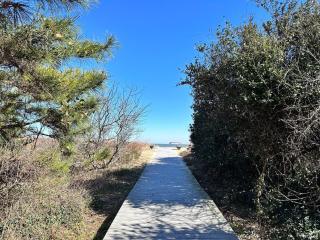 Tranquility with Hot Tub - 6