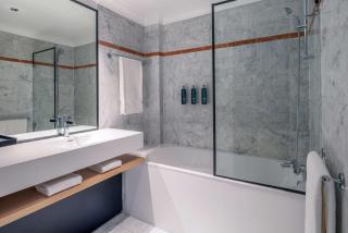 DoubleTree by Hilton Paris Bougival - 1