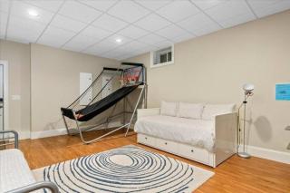 Sandcastle~outdoor kitchen, game room & more! - Chatham - 1