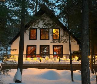 Winter Lakefront Chalet - Serendipity Hideaway - Ski, Skate, Snowshoes & Relax by the Cozy Fire - 0