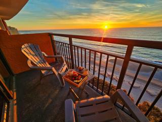 Absolutely Stunning! Newly Renovated King Suite with LED Fireplace - Landmark Resort 1030 - Myrtle Beach - 3