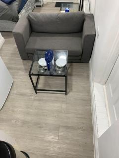 Cosy Studio Flat-Just Renovated-Free Street Parking & Independent Entrance - Hanworth - 5