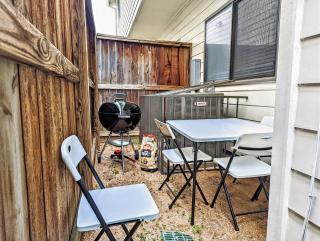 Houston Getaway By Downtown Pool Table Pets - Houston - 6