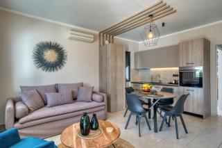 Deluxe Seaside Condo for 4 - 0