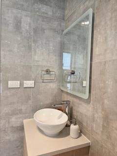 Tui Nest Garden Unit - Silverdale - 3