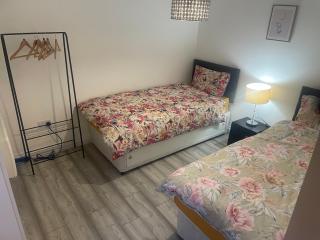 2 Bedroom Apartment on suite bathroom, Southmead Bristol - 8