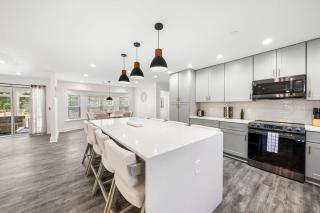 Grand Retreat - Luxury Vacation for Large Groups - Fayetteville - 5
