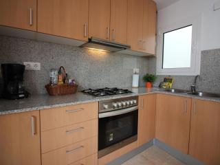 Apartamento céntrico en Roses, a 300m de la playa, con terraza solarium y WiFi. - ES-228-97 - Roses - 8