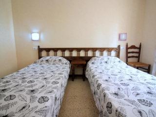 Apartamento céntrico con terraza, a 350m de la playa en Santa Margarita - ES-228-108 - Roses - 3