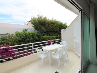 Amplio y luminoso apartamento en Grifeu, terraza, jardín y a 200m de la playa - ES-228-155 - Llança - 2