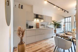 CanalView Luxury Apartment - 8