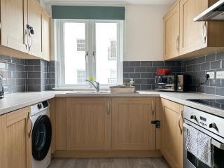 Luxury 2 Bedroom City Centre Apartment - Secure Parking - Amazing location! - Canterbury - 1