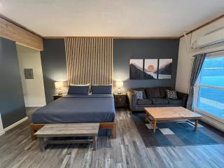 Wofford Village Studios - Wofford Heights - 8