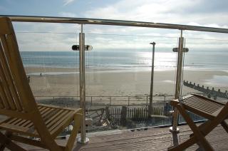 Chwerthin Y Mor Beach House - 8