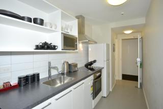 Southwark Hotel & Apartments - 9
