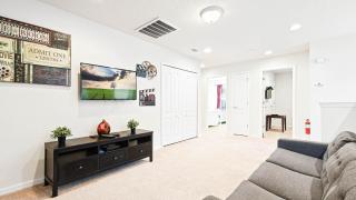 Free WaterPark Access! 5br Resort Townhome w/ Pool - Kissimmee - 2