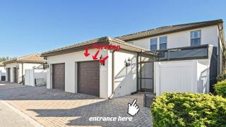 Free WaterPark Access! 5br Resort Townhome w/ Pool - Kissimmee - 6