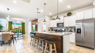 7BR LAKE VIEW Villa Pool Spa - Solterra Resort - Davenport - 4