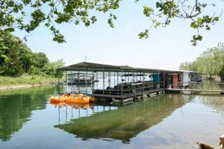 Tribesman Luxury Villa # 8 Resort on Table Rock Lake near Silver Dollar City, Branson - Branson - 3