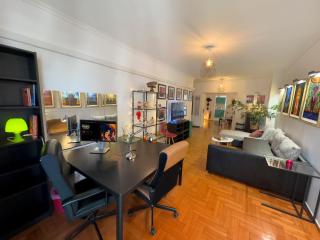 Spacious Artistic Flat With Private Parking - 5