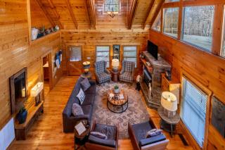 Misty Mountain by AvantStay Hot Tub Mountain Views Theater Pool Table - Gatlinburg - 3