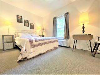 Bittersweet Inn - - 6