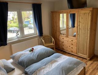 Wohnung 9 Meer-Ruhe im Haus Stranddistel komfortable Ferienwohnung im 1 OG für 4 Personen in Zingst - Zingst - 1