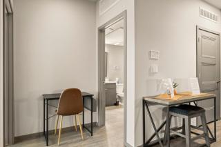 Stunning Westgate CozySuites by stadium with pool 5 - Glendale - 3