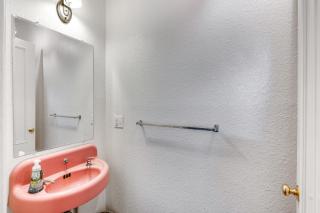 Stylish Sacramento Retreat Less Than 1 Mi to Downtown! - Sacramento - 1